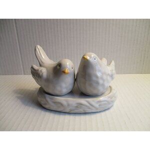 *Love Bird Doves Salt and Pepper Set Cream Ceramic w Nest Base
